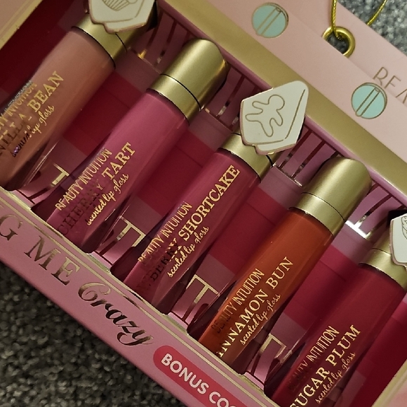 Lip Gloss Set -- VanillaBean, Sweet Tart, Shortcake, Cinnamon Bun, Sugar Plum#D2 - Picture 3 of 3